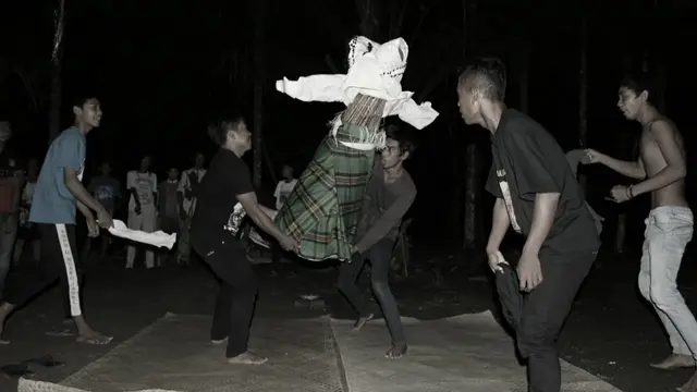 Cara Tradisional Bermain Jalangkung